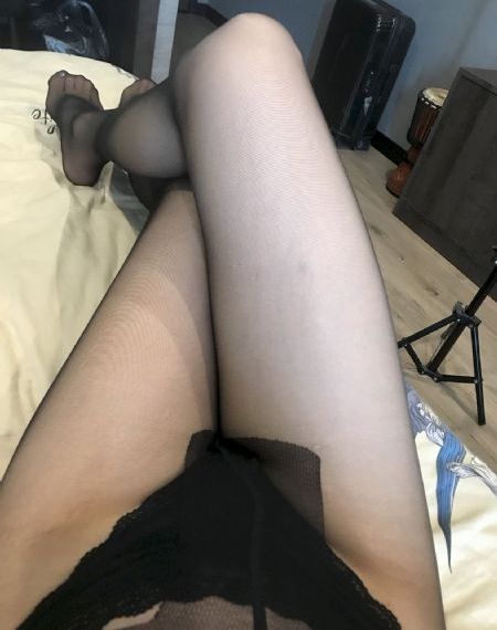 青青草视频在线看_十万网红美女美酱