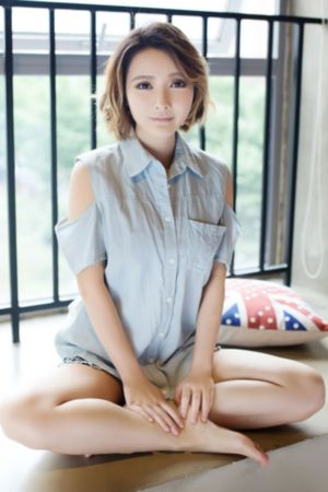 美女扒开尿裤让男人捅免费视频_1080免费全集观看