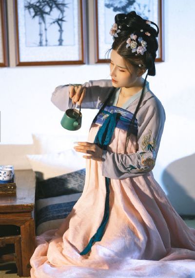 亚洲欧美日韩国产高清在线观看_午夜在线观看完整版