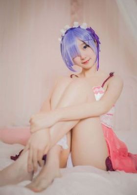 男女晚上扒开衣服做的事情污_720在线观看完整版